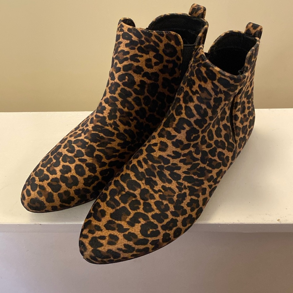 Leopard-Print Born Remo Booties NWOT